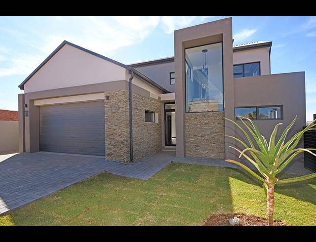 4 BEDROOM HOUSE FOR SALE IN FOUNTAINBROOK ESTATE